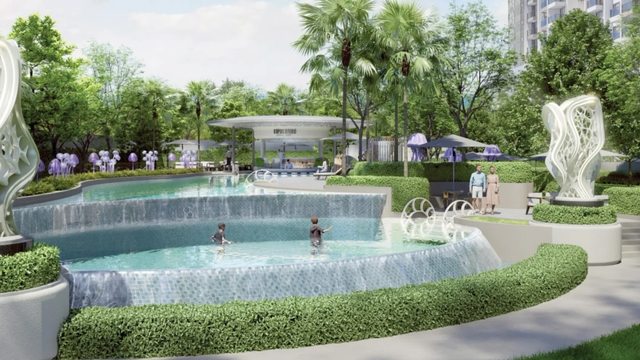 Kids' Pool & Play Area